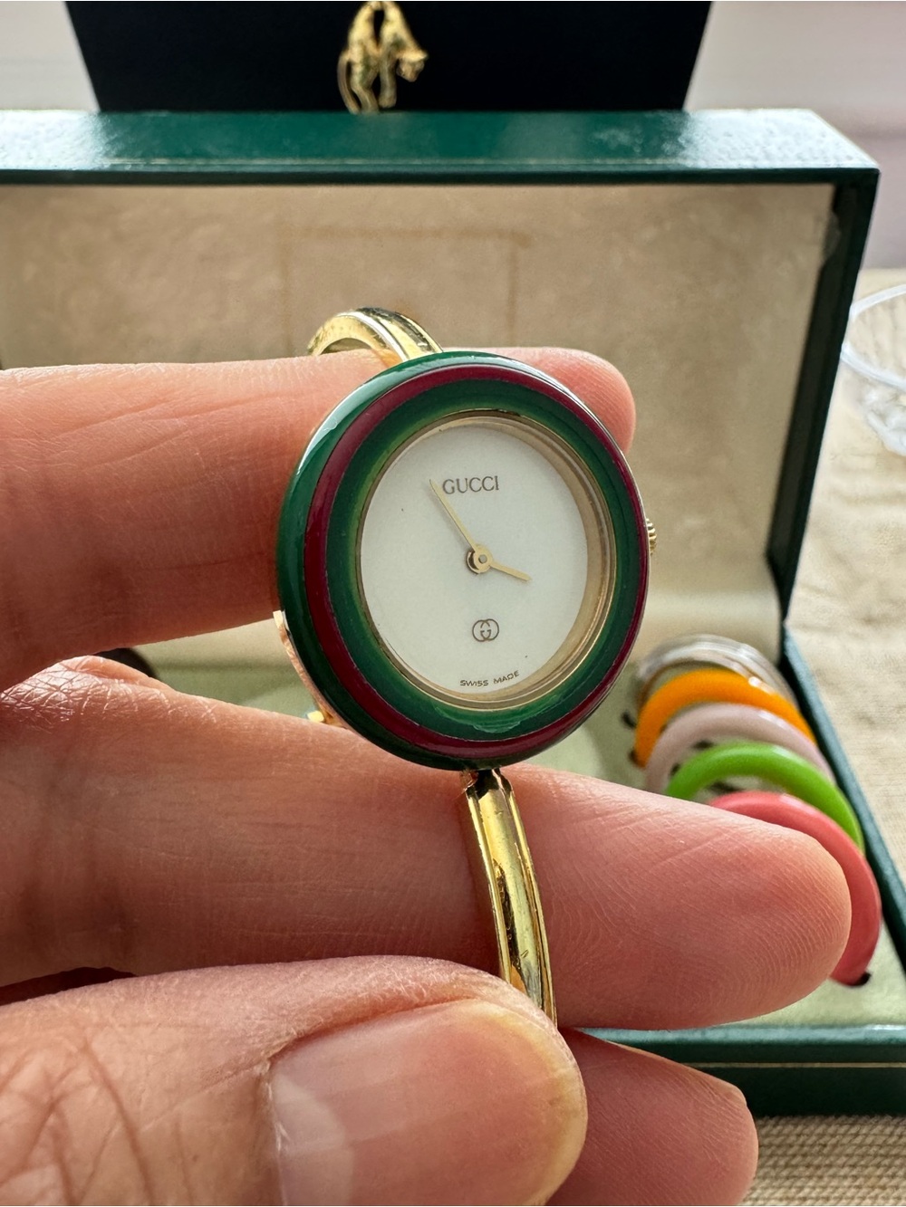 Gucci Gold Bangle Watch with Interchangeable Multicolor Bezels - Picture 13 of 16